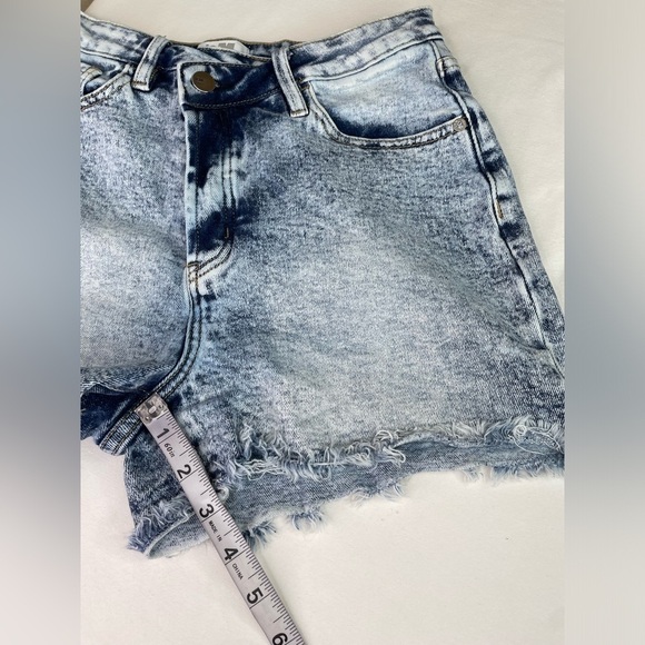 l&M Crafted Cross Over Mom Shorts High Waisted Denim Size Medium - Picture 8 of 9